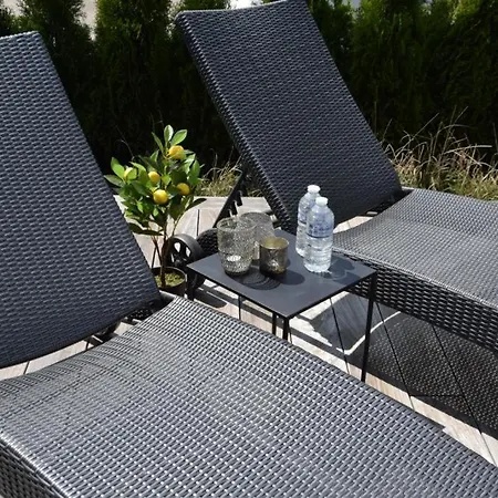 48 # Hygiene # Airport Eindhoven # Airco # Bosrijk # Hiking & Biking # Efteling # Safaripark アパート オーイステルウェイク