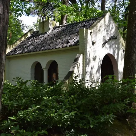 48 # Hygiene # Airport Eindhoven # Airco # Bosrijk # Hiking & Biking # Efteling # Safaripark Apartamento Oisterwijk