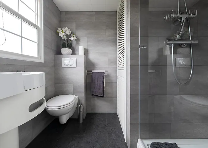 48 # Hygiene # Airport Eindhoven # Airco # Bosrijk # Hiking & Biking # Efteling # Safaripark Oisterwijk