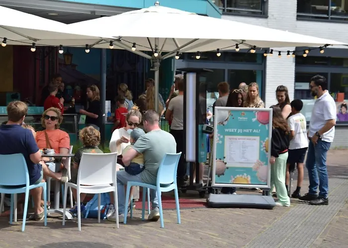 48 # Hygiene # Airport Eindhoven # Airco # Bosrijk # Hiking & Biking # Efteling # Safaripark Apartment